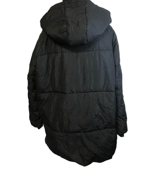 transparent-photoroom3_476261971